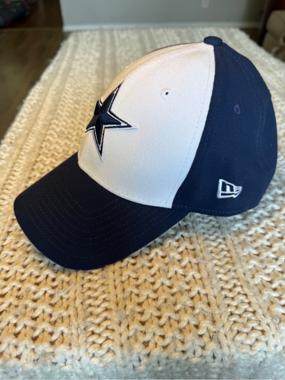 NFL Dallas Cowboys Hat with Black Star Embroidery Unisex